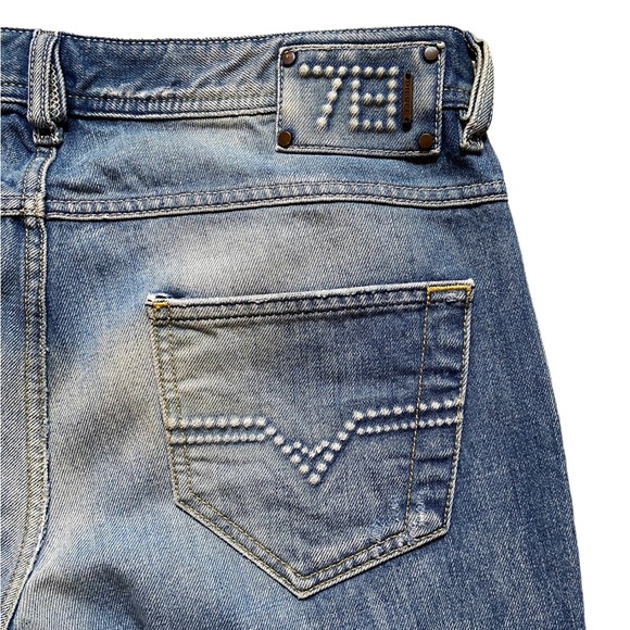 Diesel Women’s Denim “Floy” Size W29 L32 Straight Leg Jeans Distressed EUC - Picture 11 of 16